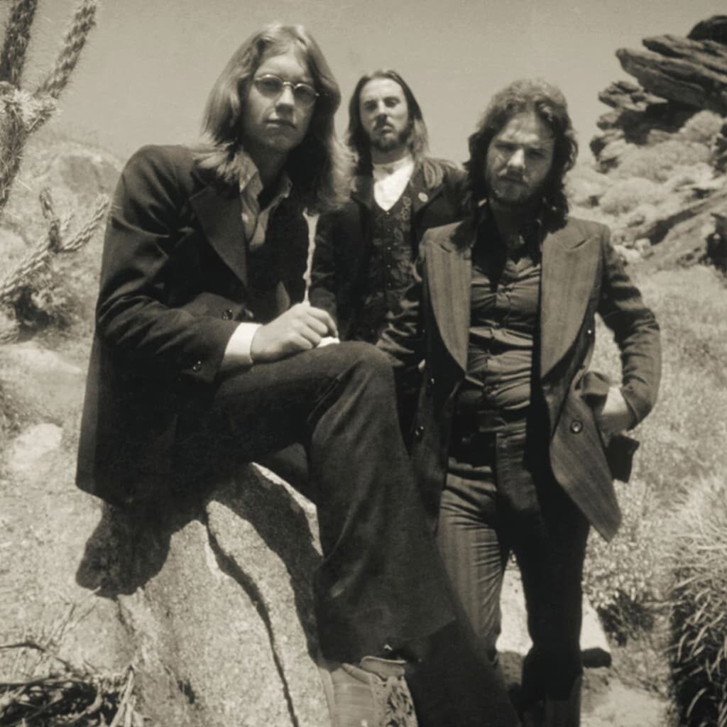 America est un groupe de folk rock Ils sont surtout connus pour leur tube de 1973 "A Horse with No Name"
