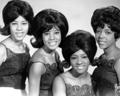 Photo de The CRYSTALS