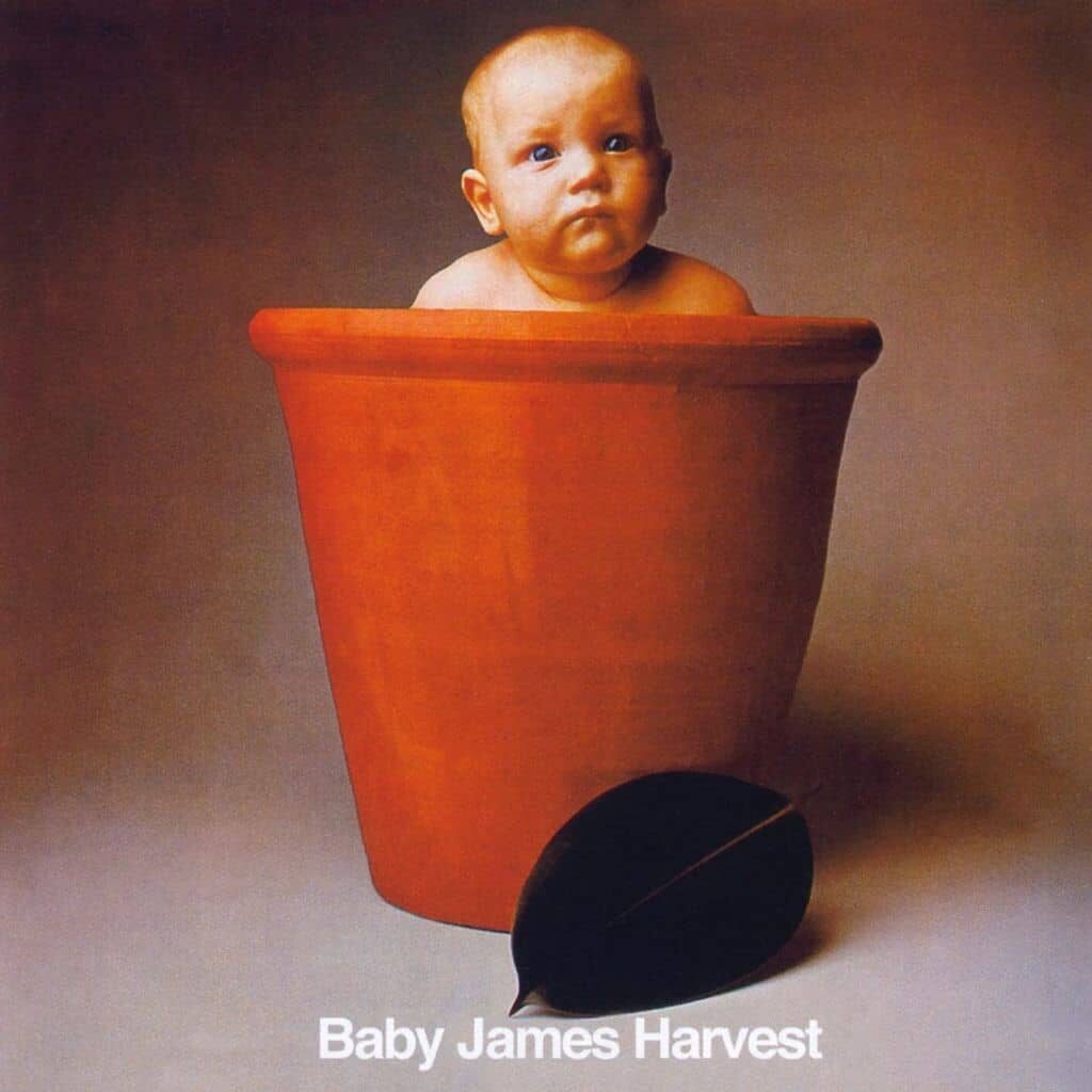 Baby James Harvest - BARCLAY JAMES HARVEST - 1972 | british folk rock | progressive rock. Baby James est un bon mais pas un album essentiel de BJH. encause, les arrangements dépouillés de l'original et la qualité du son