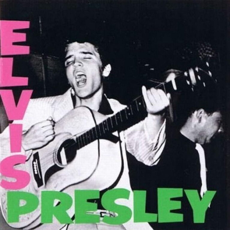 Le 1er album de Elvis Presley à tous changer!!!! Son impact sur la musique est énorme et de nomEn 1956 sort le 1er album de Elvis Presley à tous changer!!!!breux artistes