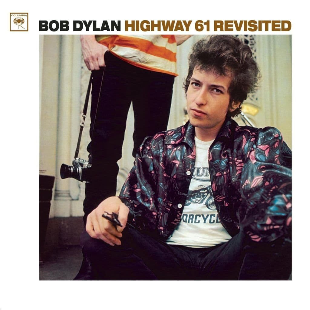 Highway 61 revisited de "Bob DYLAN" en 1965. Avec une scène folk dont il était devenu la principale attraction