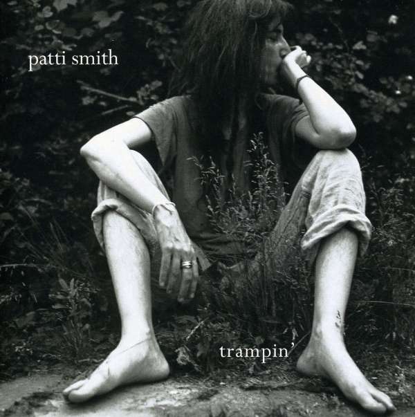 Pochette de Trampin' par Patti SMITH (2004)