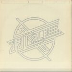 Really - J.J. CALE - 1972 | blues rock | songwriter. le génie d'arranger la chanson juste comme il faut, ni trop ni trop peu en termes d'instrumentation et d'arrangements. Cette voix, un peu rauque mais beaucoup plus mélodique et swinguante qu'un Gainsbourg ici, qui ne s'applique pas précisément au genre, s'applique à ce chef-d'œuvre.