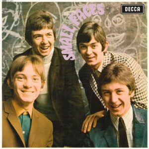 Avec l'album rock/pop rock "Small Faces" sorti en 1966, Small Faces est le deuxième album du groupe du même nom. Il se classe no 21 des ventes au Royaume-Uni à sa sortie.