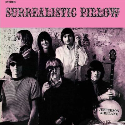 Surrealistic Pillow - JEFFERSON AIRPLANE - 1967 : folk rock | hard rock | psychédélique. C'est du rock classique à son meilleur. La voix de Grace est si forte et si belle, c'est dommage qu'elle ne chante pas beaucoup dans cet album.