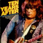 TEN YEARS AFTER - 1967 : blues rock | british blues. Le guitariste le plus rapide de son époque était l'incroyable Alvin Lee. Son jeu était un véritable choc pour les personnes qui pensaient tout savoir sur la guitare.
