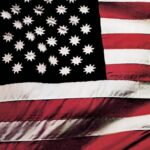 There's A Riot Going On - SLY AND THE FAMILY STONE - 1971 | funk | rock/pop rock | psychédélique | soul. C'est le genre de chansons qui vous restent dans la tête. Elles sont si bonnes, elles ont un groove si incroyable qu'il est difficile de ne pas les fredonner ou les chanter.