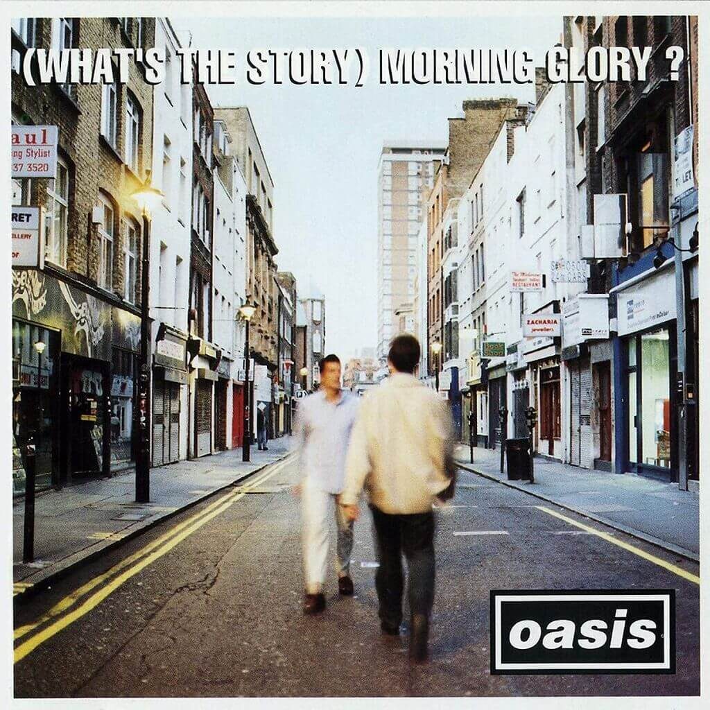 (What's The Story) Morning Glory ? - OASIS - 1995 | britpop | hard rock | pop alternative | rock/pop rock | Dès ce second album Oasis accède à la maturité. Décontraction, aisance musicale, parfaite assimilation de l'héritage des "ancêtres"... font de ce disque (probablement le meilleur du groupe) l'une des plus belles réalisations des années 90.