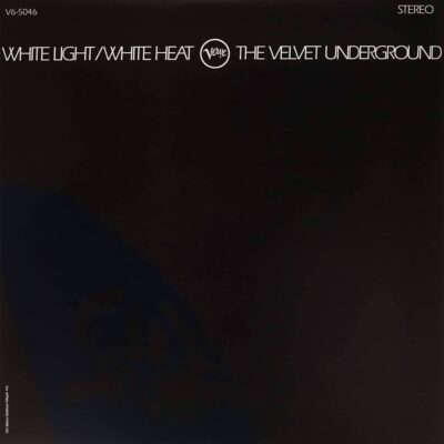 White Light/White Heat - The VELVET UNDERGROUND - 1968 | rock/pop rock | proto-punk. Velvet Underground n'est PAS une bande de clowns. Mais si le premier album nous berce encore de douces mélodies, le deuxième album nous éclate par son radicalisme sans compromis.